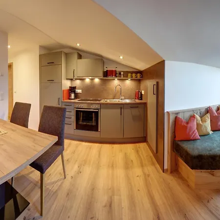 Gasthof-appartements Vroni - Chiemgau Karte Appartement *